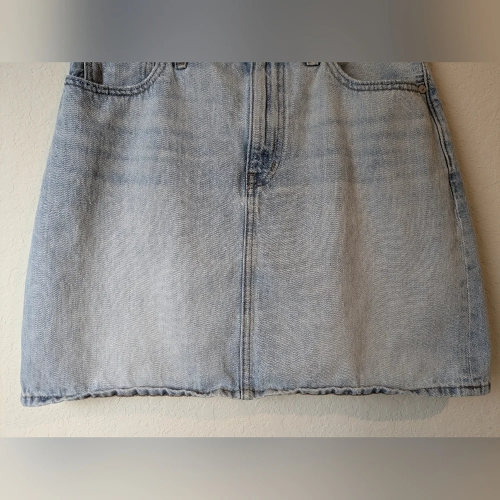 Madewell Light Wash Denim High Rise A-Line Mini Skirt Preppy Classic Essential